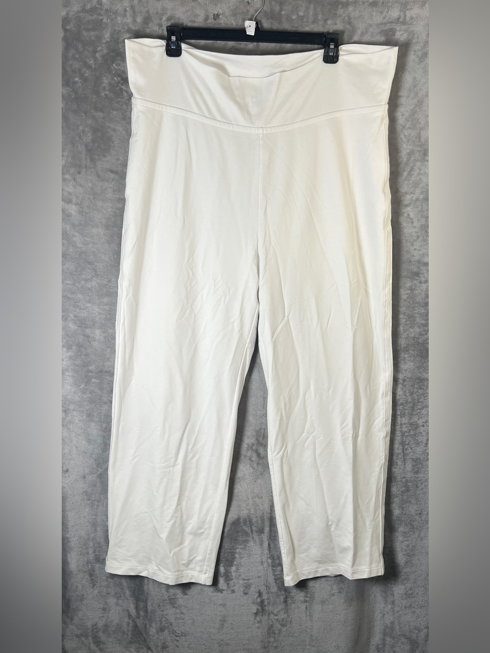 High-Rise Fold-Over Cropped Pull-On Pants - White